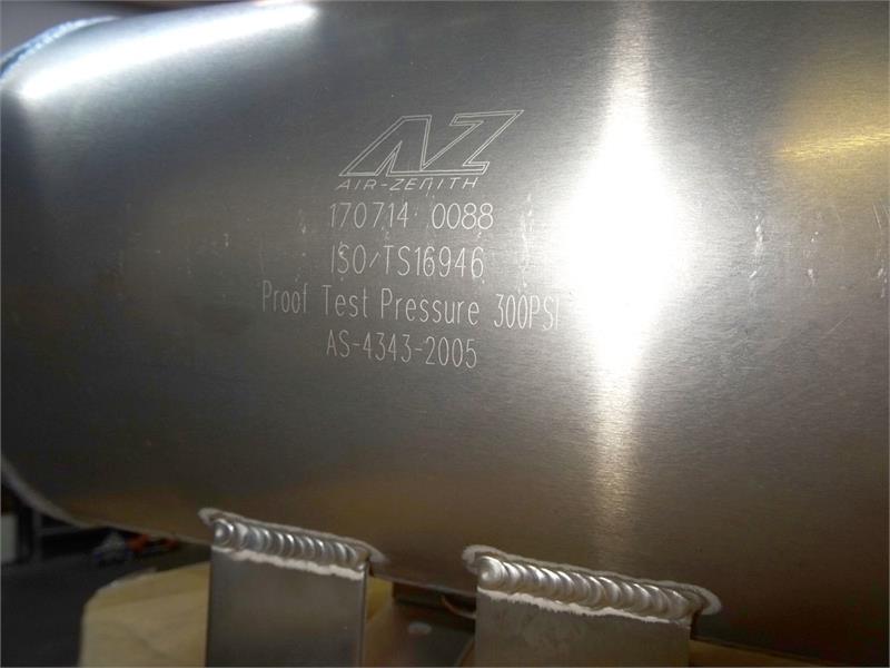AIR-ZENITH 5 gallon aluminum air tank 300psi rated 
